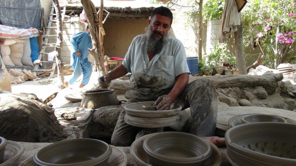 Nangarhar potters demand foreign market for products