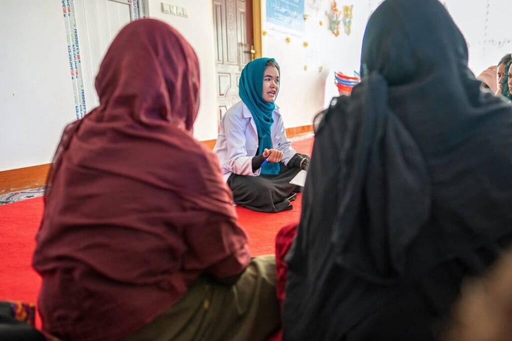 یونیسف به ۸۵۰ نفر در افغانستان آموزش مراقبت‌های روانی می‌دهد