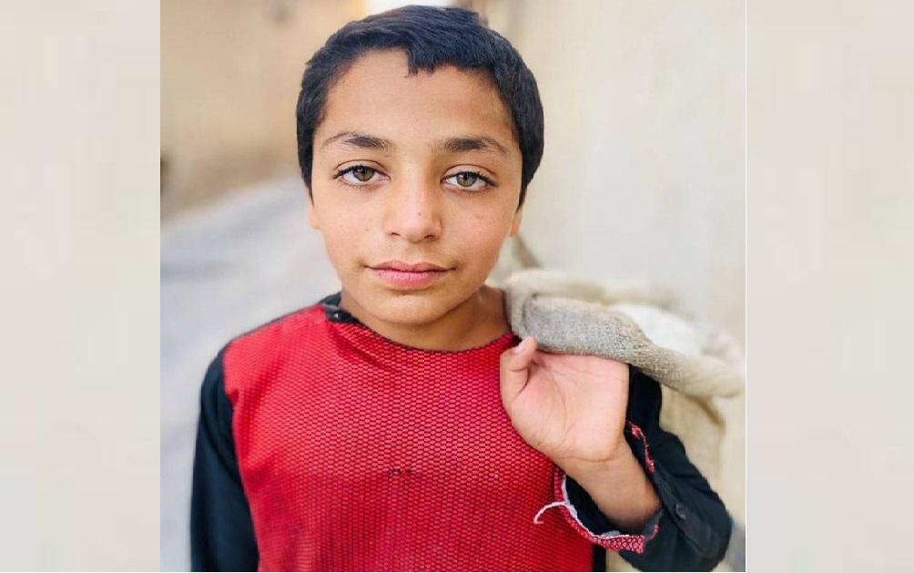 12-year-old Elyas misses school to arrange food for his family