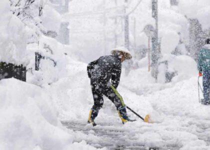 ریزش سنگین برف در جاپان؛ ۱۷ تن کشته و ۹۰ تن زخمی شدند