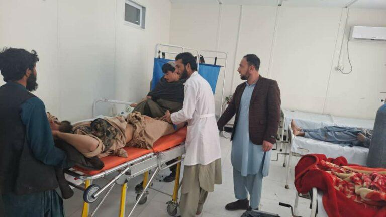 زابل او پنجشېر کې ترافيکي پېښې؛ ١١ کسان ټپيان شوي