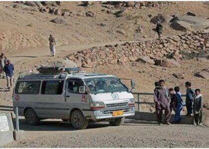Daikundi residents complain about lack of regular transport system