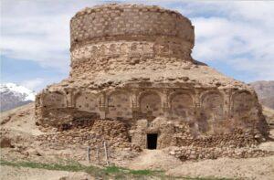 شماری از باشنده‌گان میدان‌وردک می‌گویند، مکان‌های تاریخی این ولایت در معرض تخریب قرار دارد