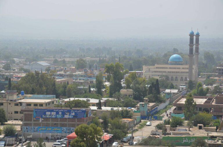خوست کې د نجونو په نوم د فېسبوک له جعلي پاڼو د خلکو دوکه کولو په تور یو کس نیول شوی