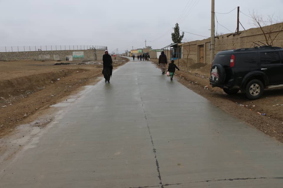 د لوګر مرکز کې د ۱۰ میلیون افغانیو په لګښت دوه کیلومتره سړک جوړ شو