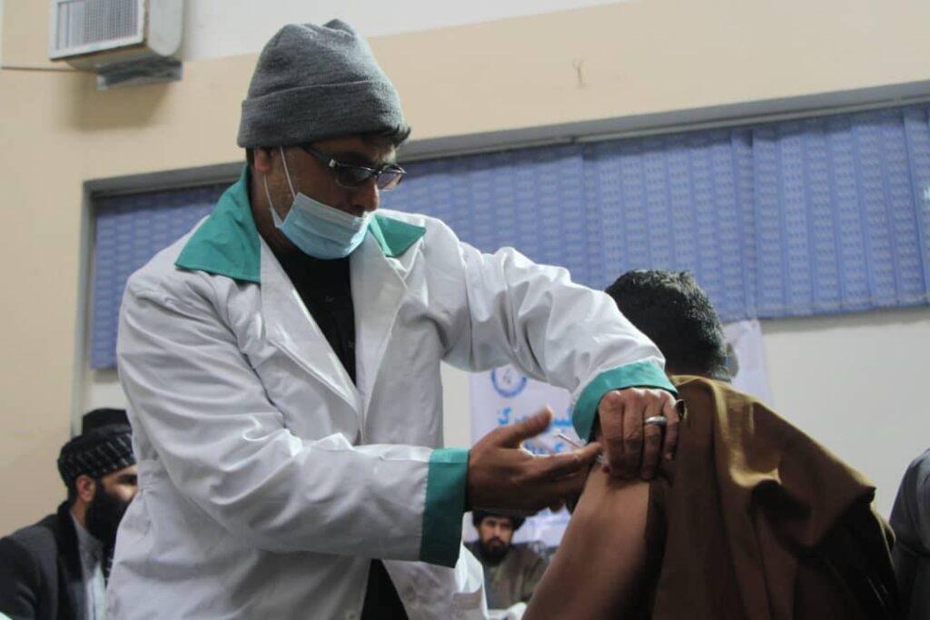 روند تطبیق واکسین تقویتی کرونا در هرات آغاز شد