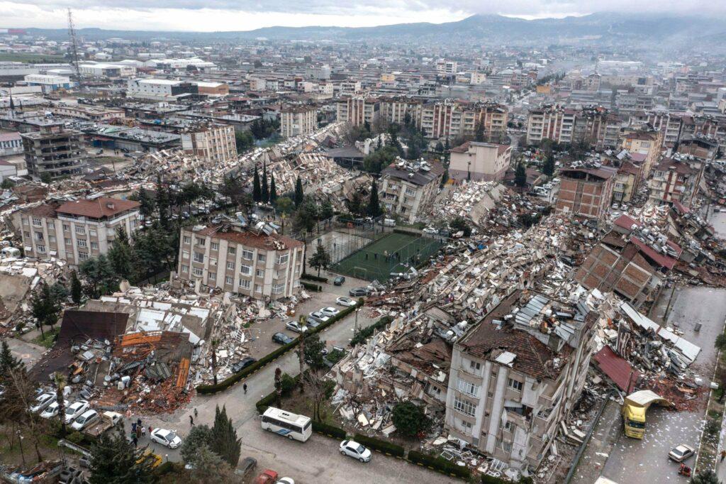 Death toll from Turkey, Syria quake passes 4,350