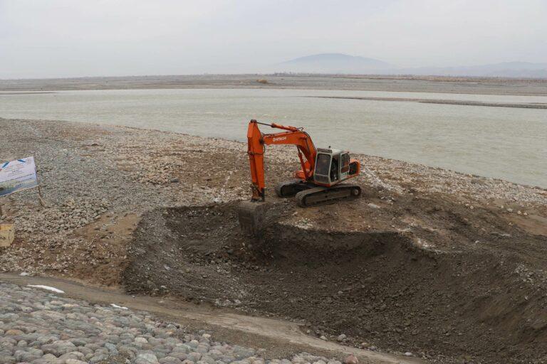 کار یک پروژۀ عام‌المنفعه به ارزش ١٩ ميليون افغانى در تخار آغاز شد