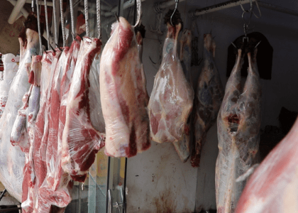 Kabul butchers violate municipality price tag 