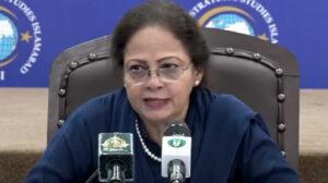 بحران اقتصادی پاکستان؛ عایشه غوث: آی‌ام‌اف به دلیل عدم اعتماد توافق قرضه را به تعویق انداخته‌‌است