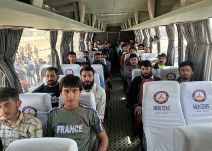 Iran hands over 268 prisoners to Afghan authorities in Herat