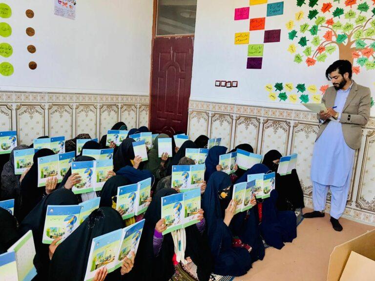 نیمروز کې زرګونو ماشومانو ته د زده‌کړې زمینه برابره شوې ده