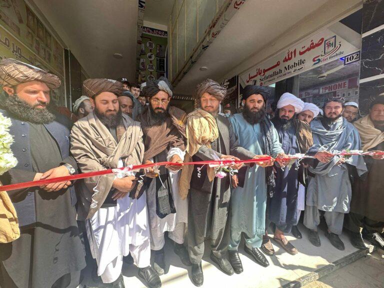 یک مارکیت تجارتی زیر نام «بخارا» در شهر ایبک افتتاح شد