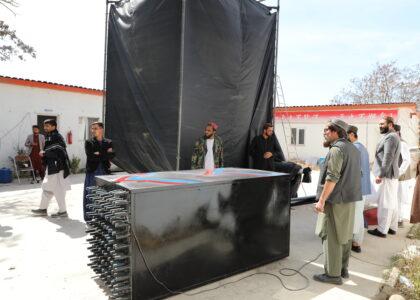 Afghan students make air purification machine