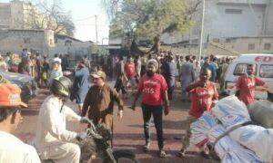 Stampede at Zakat distribution centre in Karachi kills 12