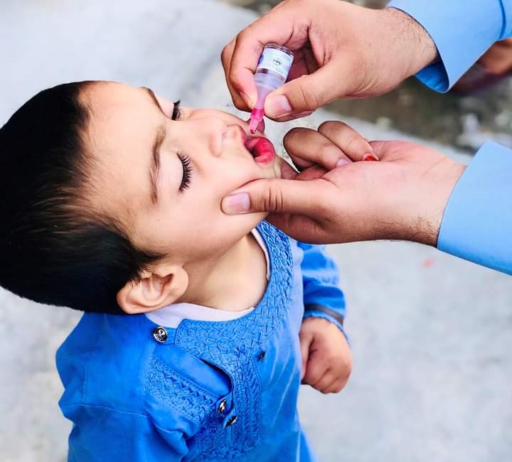 کمپاین تطبیق واکسین پولیو فردا در ده ولایت کشور از سر گرفته می‌شود
