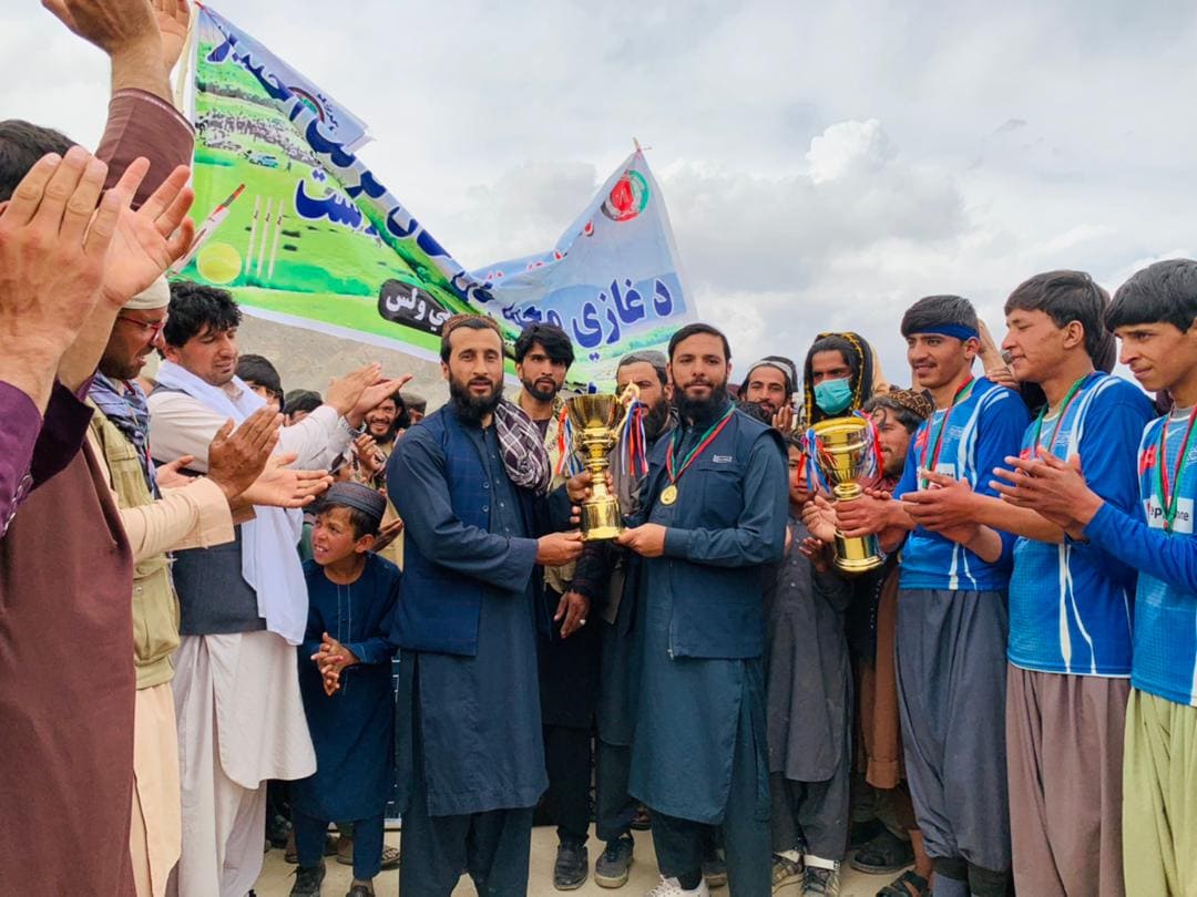 د”عليشې ځوانانو” لوبډلي چک ولسوالۍ کې د کرکټ سیالیو لومړی مقام خپل کړ