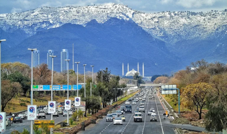 Afghan youth hangs himself to death in Islamabad