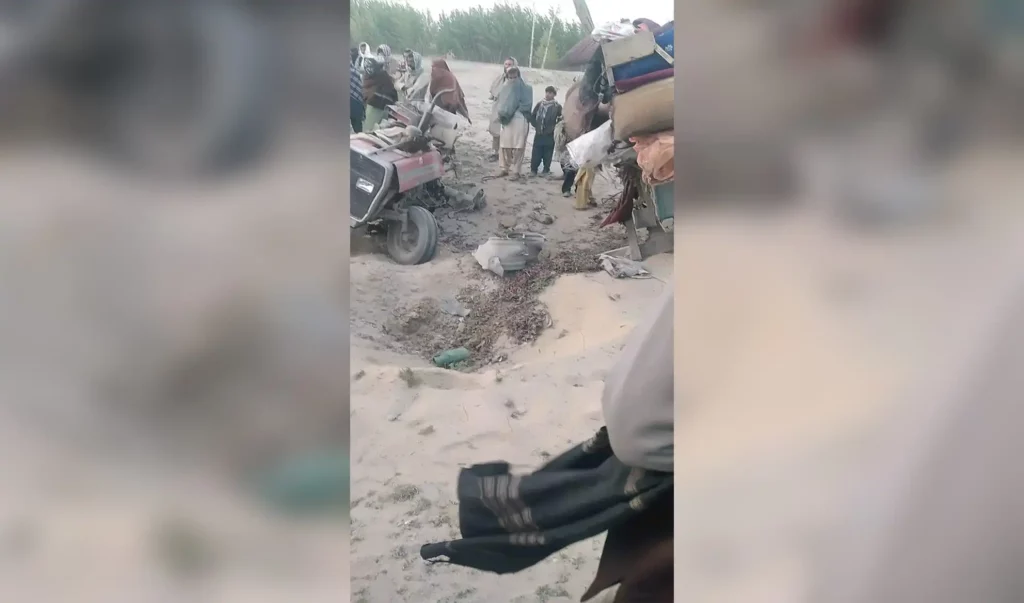 Driver killed as tractor hits roadside bomb in Ghazni