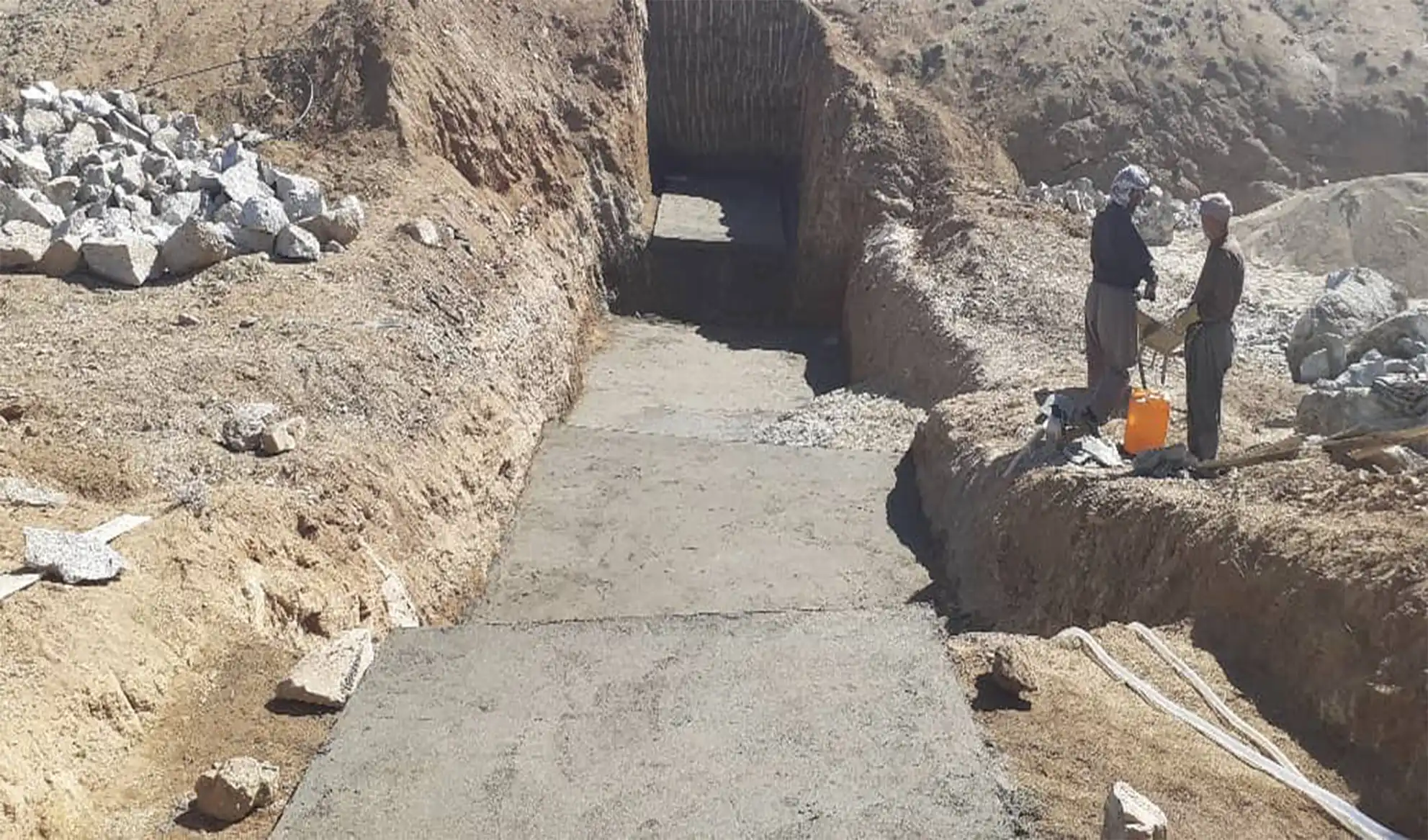 Ghazni residents constructing dam on self-help basis