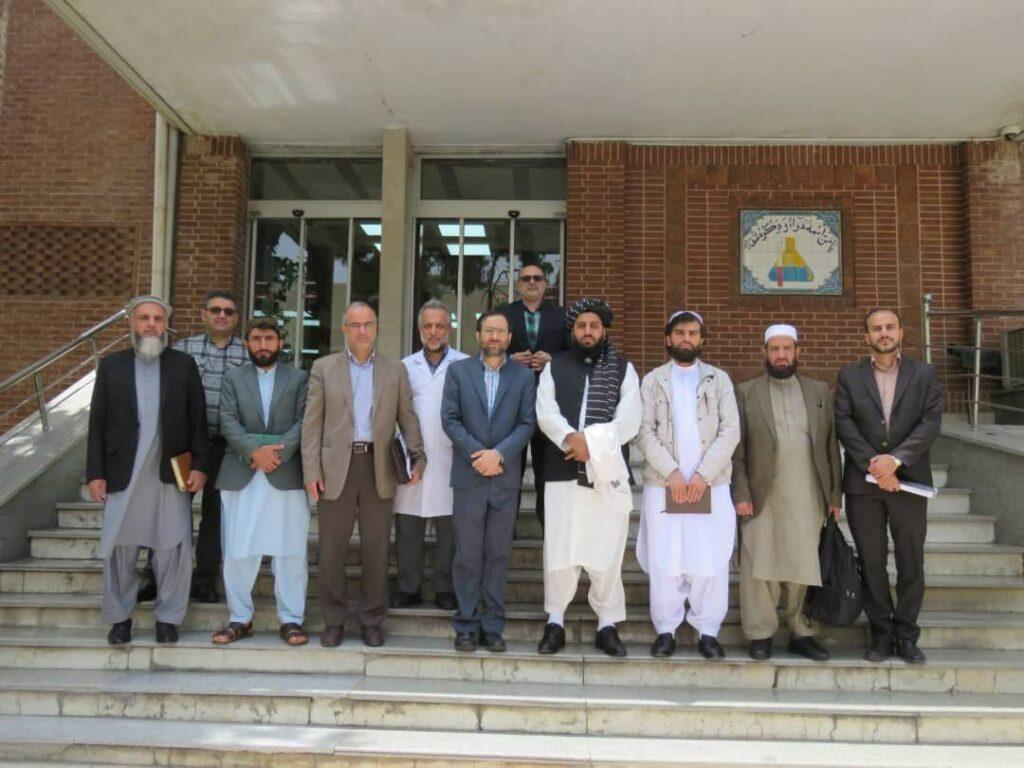 «د ایران د درملو او طبي محصولاتو فابریکې به افغانستان کې د درملو تولیدي فابریکو سره په سهامي بڼه کار کوي»