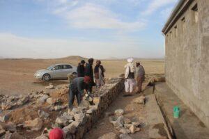 کار ساخت دیوار احاطوی ۴۶ باب مکتب در زابل آغاز شد