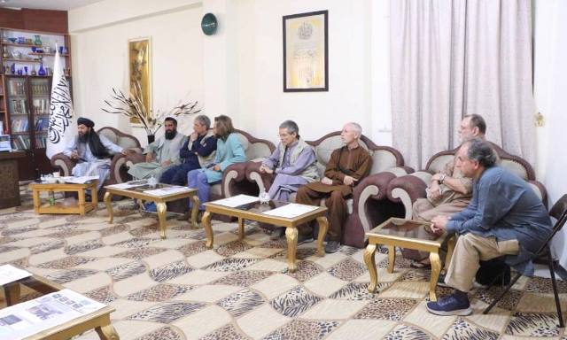 يازده گردشگر اسپانيايى جهت سياحت به هرات سفر کردند