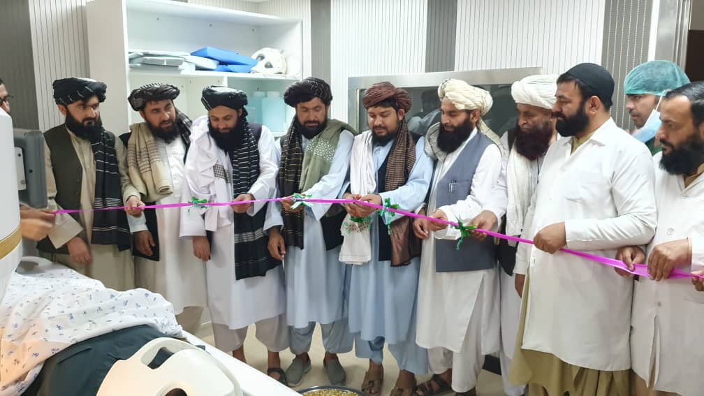 د کندهار یوه دولتي روغتون کې د ۴۰ میلیون افغانیو په ارزښت د اېم ار ای ماشین فعال شو