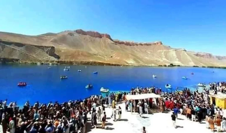 در سال گذشته بیش از ۱۷۰ هزار گردشگر از بامیان دیدن نموده‌اند
