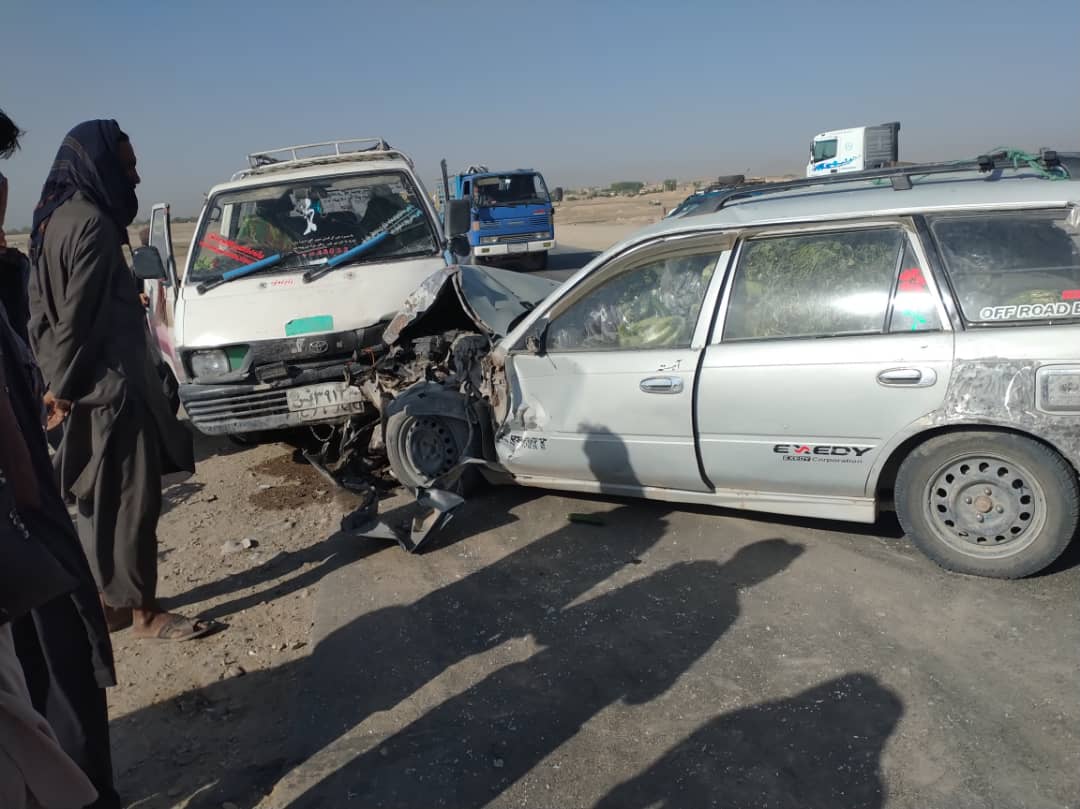 غزني کې د ترافیکي پېښې له امله اته کسان ټپیان شوي