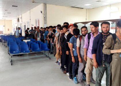Rising living costs in Pakistan, Iran forces Afghan migrants to return