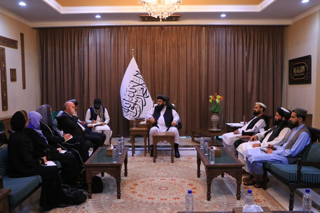مولوی عبدالکبیر: کابل در رقابت‌های بین‌المللی بی‌طرف خواهد ماند