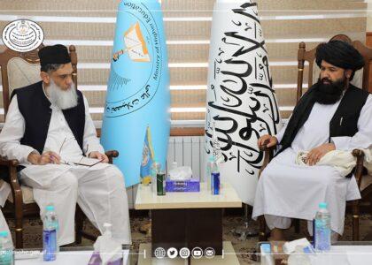 سرپرست وزارت تحصیلات عالی از پاکستان خواستار حل مشکلات محصلان افغان مقیم آن کشور در بخش ویزۀ تحصیلی شد