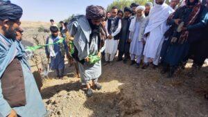 غور کې د خلکو په شخصي لګښت د یوه پُله جوړولو کار پیل شو