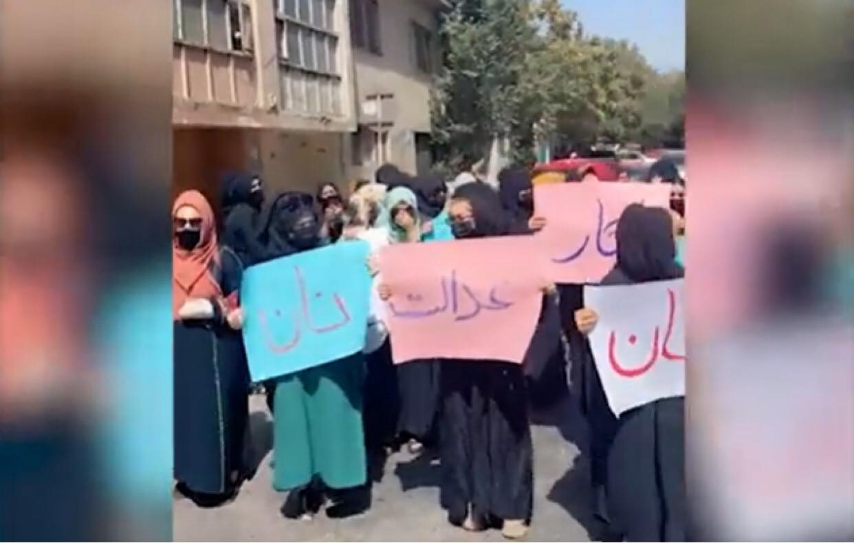 Women protesting beauty salon ban forcibly dispersed