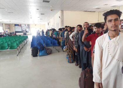 Over 2,000 Afghans return from Iran yesterday