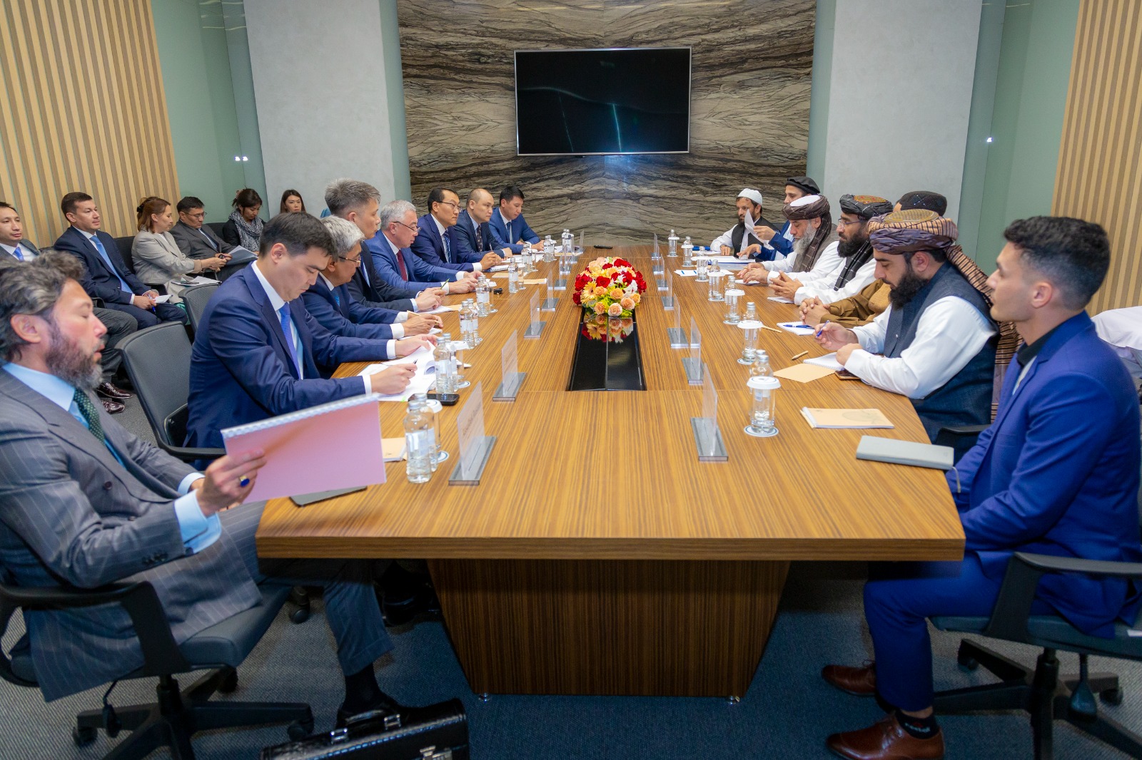 Over $100m private sector deals inked with Kazakhstan