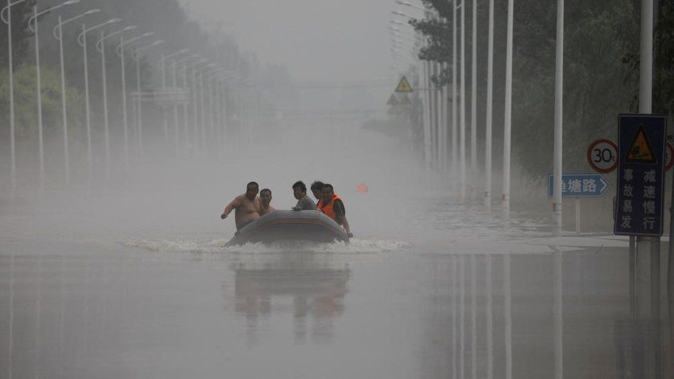 33 dead, 18 missing as record rain lashes Beijing