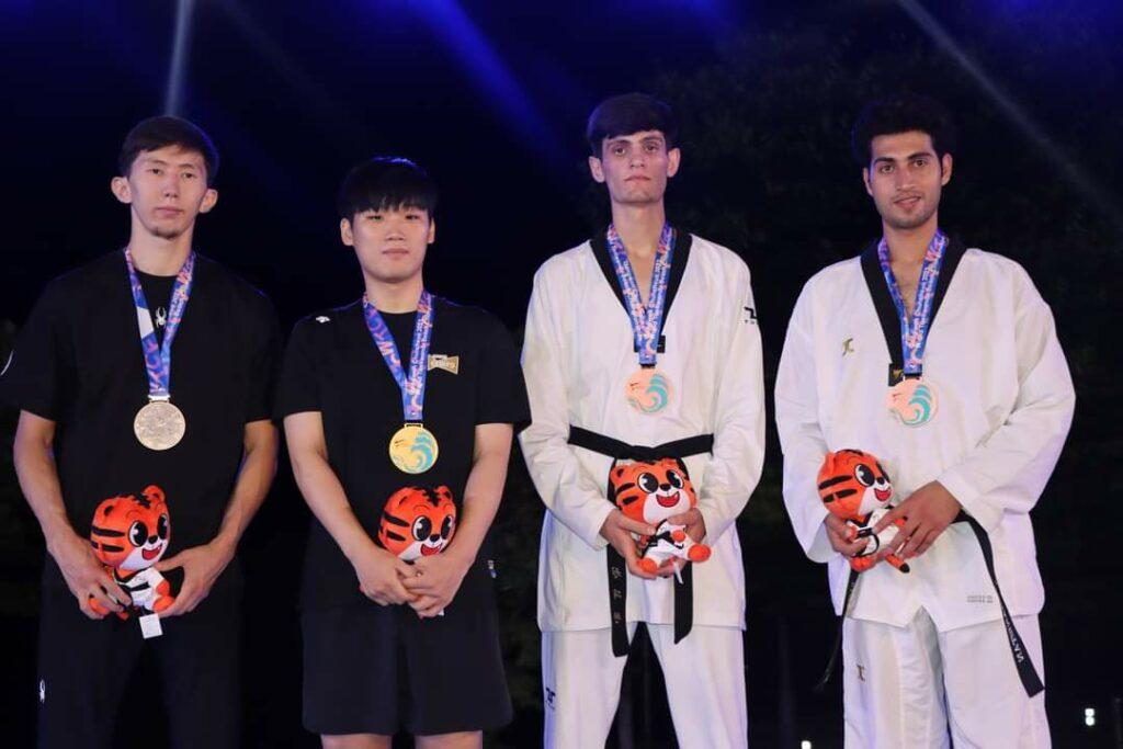 افغانستان با کسب یک  مدال نقره و دو برونز نایب قهرمان فیستیوال جهانی تیکواندو شد