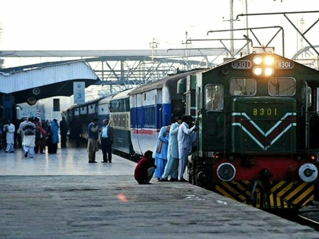 Resumption of export cargo train service demanded