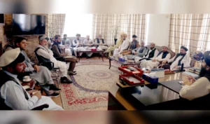 «د مخکني نظام يو شمېر کسانو ته د خونديتوب کارتونه ورکړل شوي»