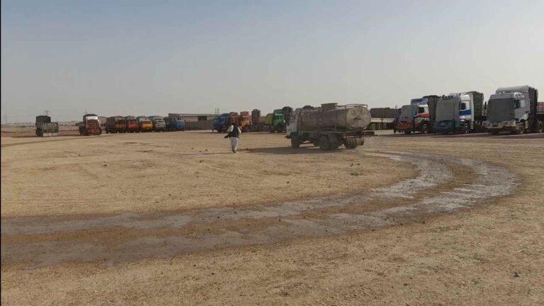 یک ترمینل موترهای باربری به هزینۀ ١١ میلیون افغانی در شیرخان بندر کندز ساخته شد
