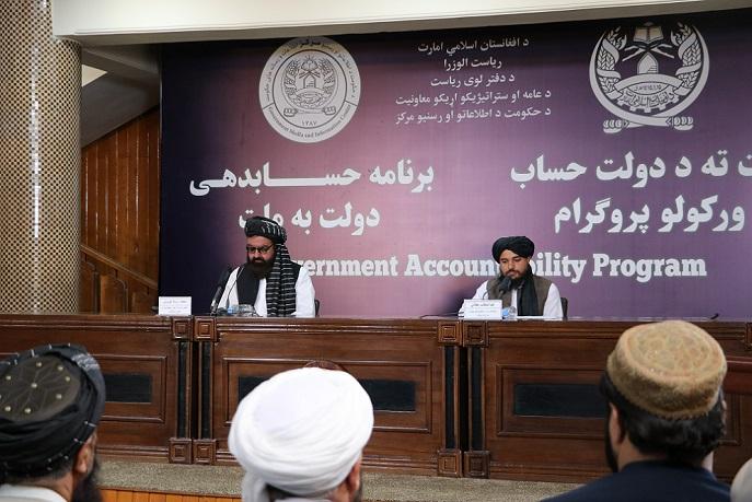 د کډوالو وزارت: پاکستان دې له افغانانو سره د کډوالۍ نړۍوالو قوانینو ته په کتو ښه چلند وکړي