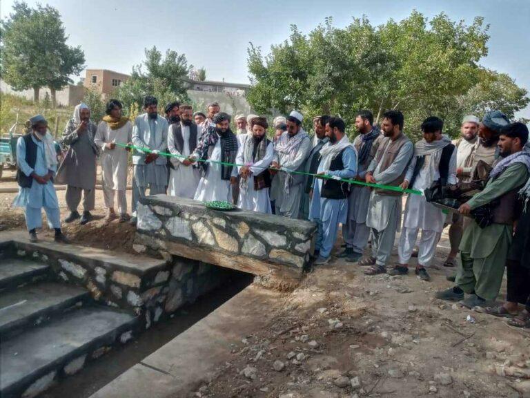 غزني کې یو کانال جوړ شو، تخار کې د یو شمېر پروژو چارې پیل شوې