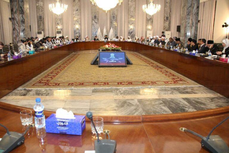 OIC team, Muttaqi confer on wide range of issues