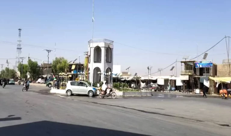د اسلامي امارت مشر اروزګان ته سفر کړی
