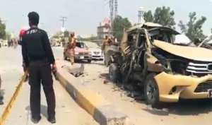 پېښور کې پر پوځي موټر چاودنې ۱۱ کسانو ته مرګ‌ژوبله اړولې