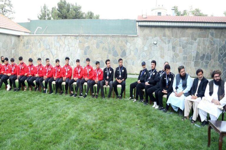 مولوي عبداکبیر: افغان لوبغاړو ته دې نړۍوالو لوبو کې د وړتیاوو پر اساس د ګډون حق ورکړل شي