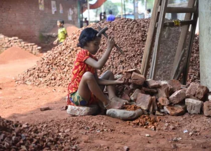 یونسکو: در حال حاضر در سراسر جهان ۲۵۰ میلیون کودک و نوجوان از آموزش محروم اند