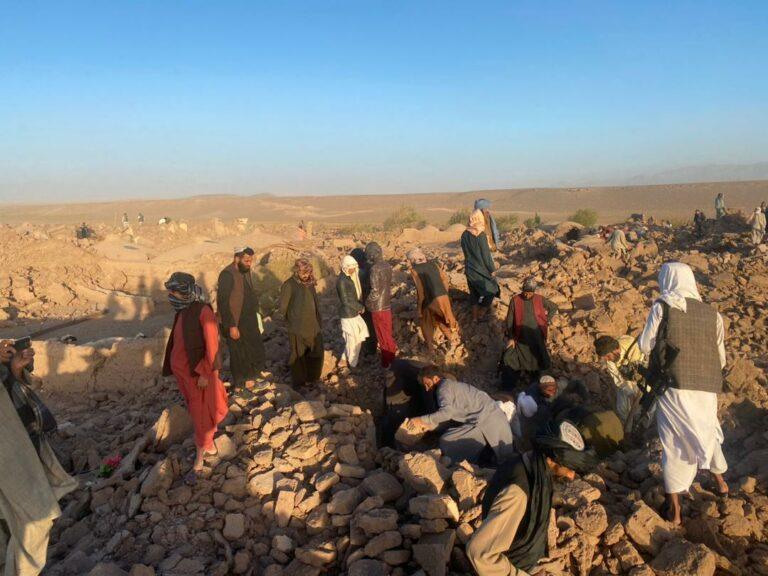 امریکا کمک ۱۲ میلیون دالر را برای زلزله‌زده‌گان هرات اعلام کرد